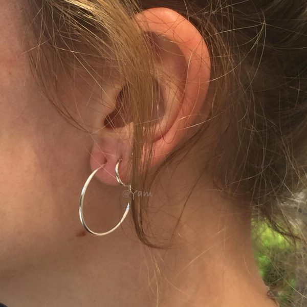 ooringen-earrings-hoops-loops-zilver34-1.jpg