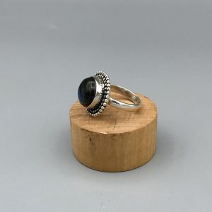 ring-medium-onyx-sterling-silver-zilver-1.jpg